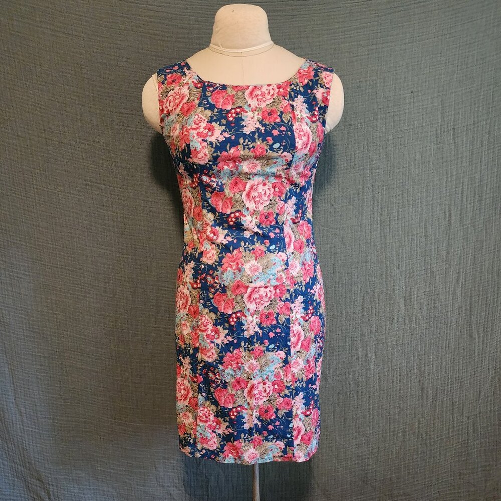 Vivi Boutique fitted floral shift dress, size L NWT
